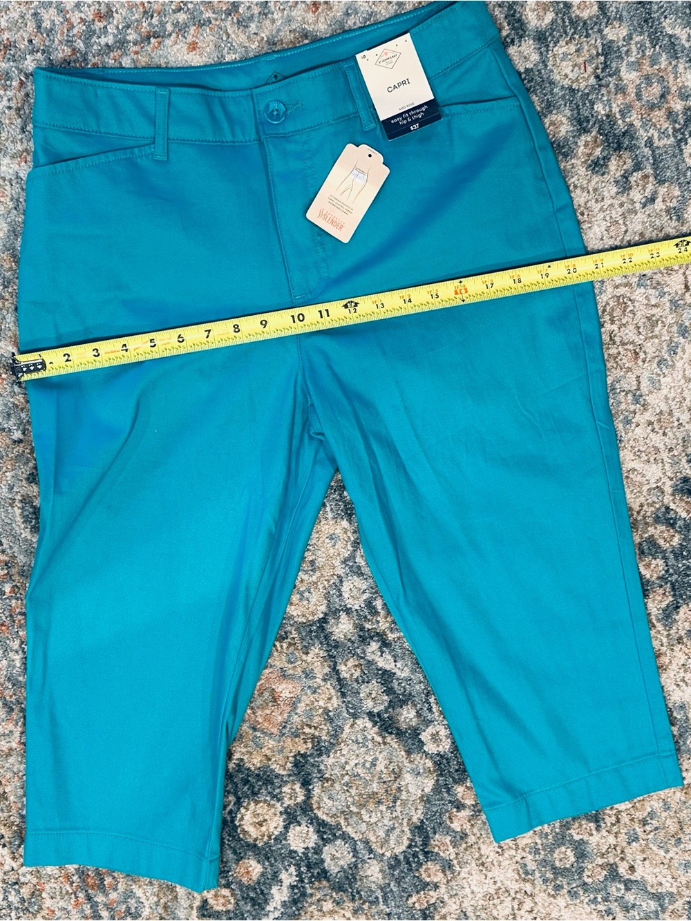 St. John's Bay Turquoise Cropped Capris - Picture 5 of 7